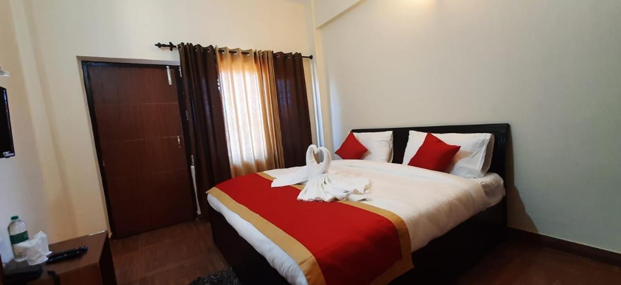 Amravati Resort Солан Екстериор снимка